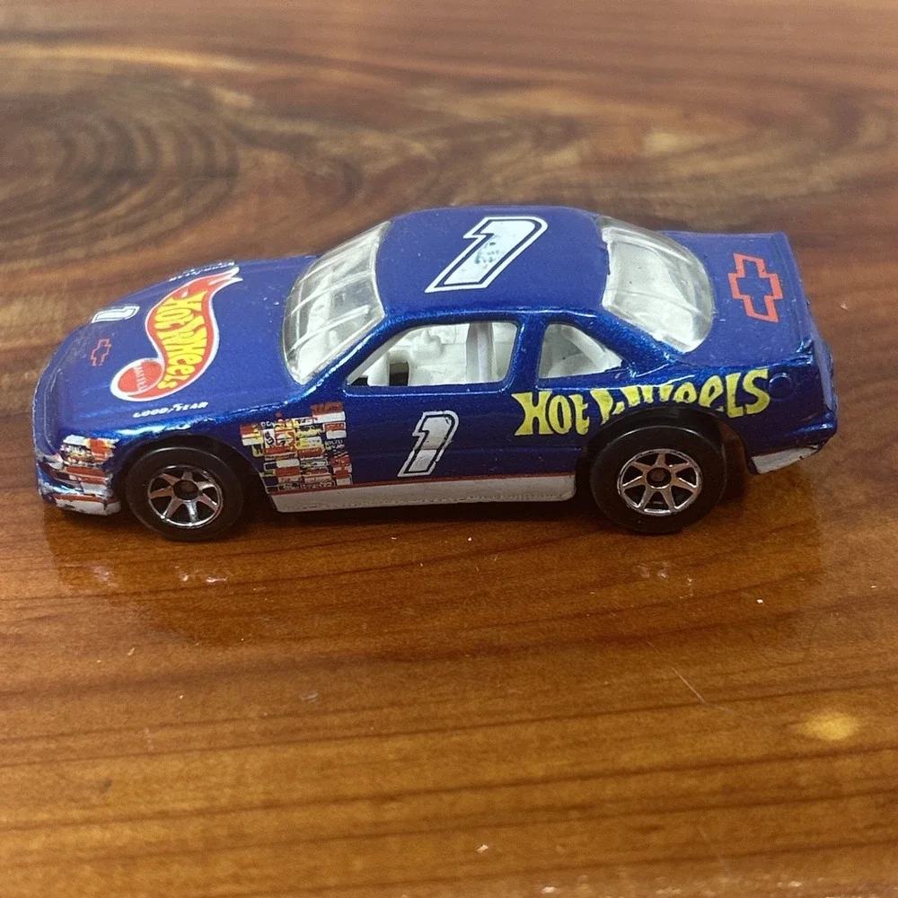 Hot Wheels Chevy Lumina Stocker Loose New Mint Condition 1991 Blue‎ UH 1:64